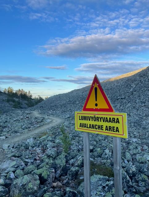 Kellostapulinkuru, Ylläs